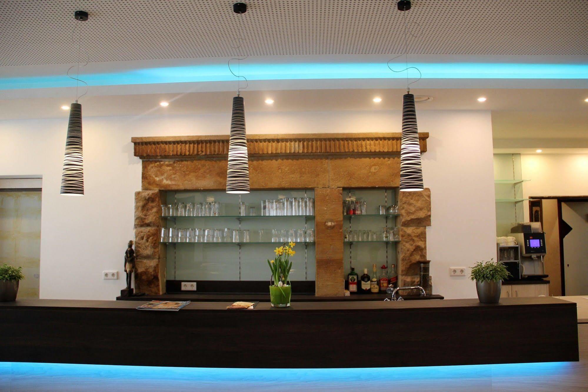 Hotel Wali's